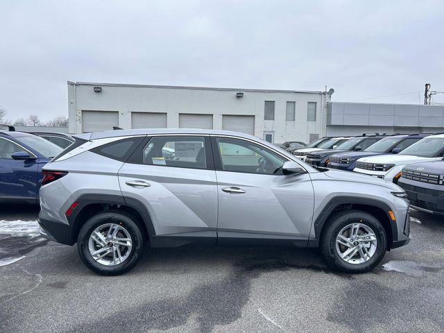 New 2026 Hyundai Tucson SE image 2