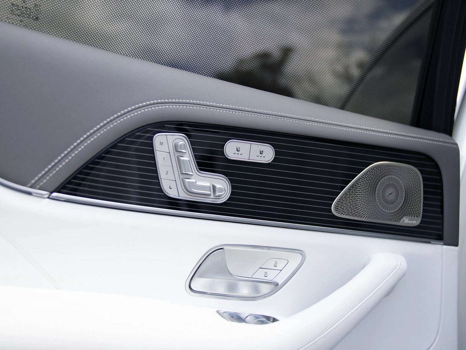 Used 2022 Mercedes-Benz Maybach GLS 600 4MATIC image 30