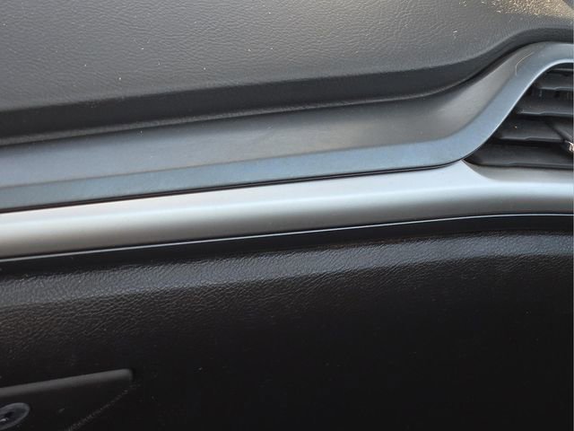 Used 2016 Ford Fusion SE image 27