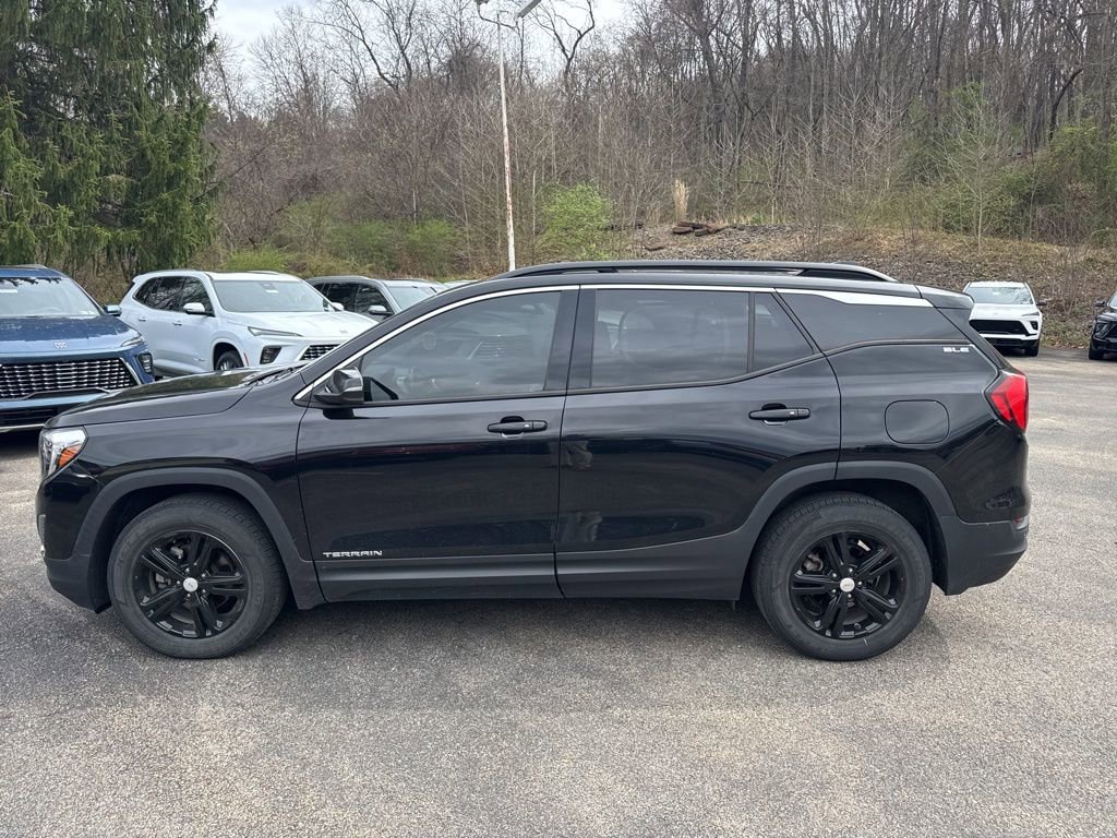 Used 2019 GMC Terrain SLE w/ Driver Convenience Package image 3