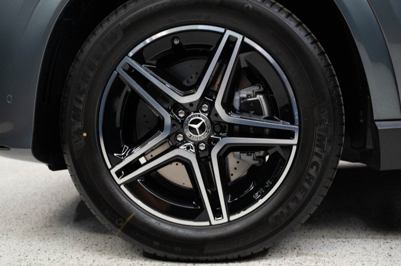 New 2026 Mercedes-Benz GLE 450 4MATIC image 11