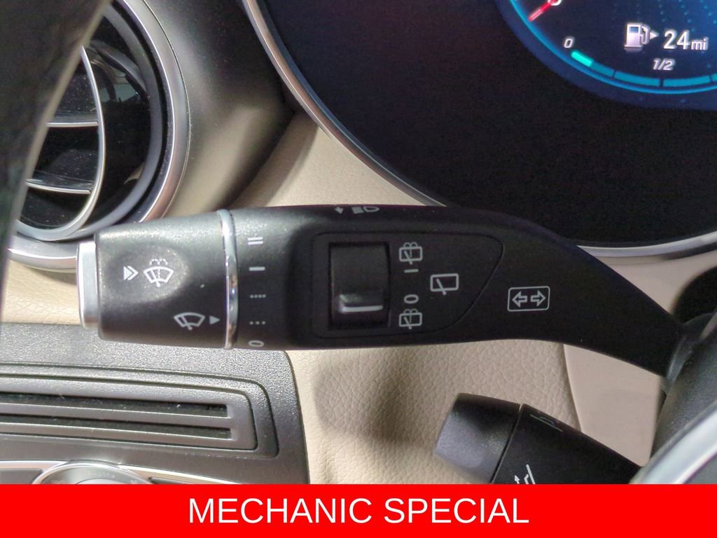 Used 2020 Mercedes-Benz GLC 300 w/ Parking Assistance Package image 24