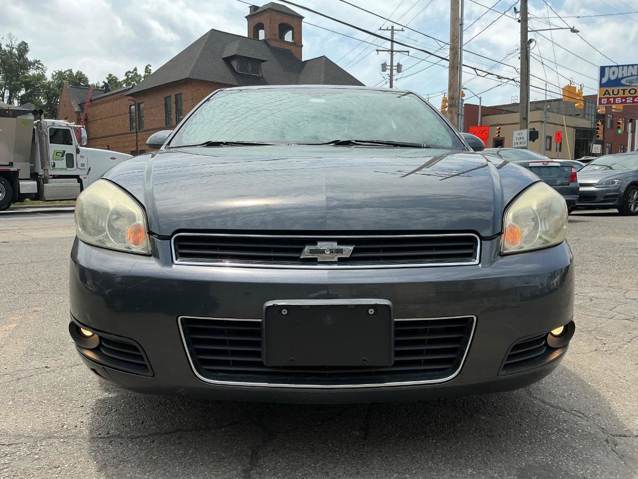 Used 2011 Chevrolet Impala LT FWD image 8