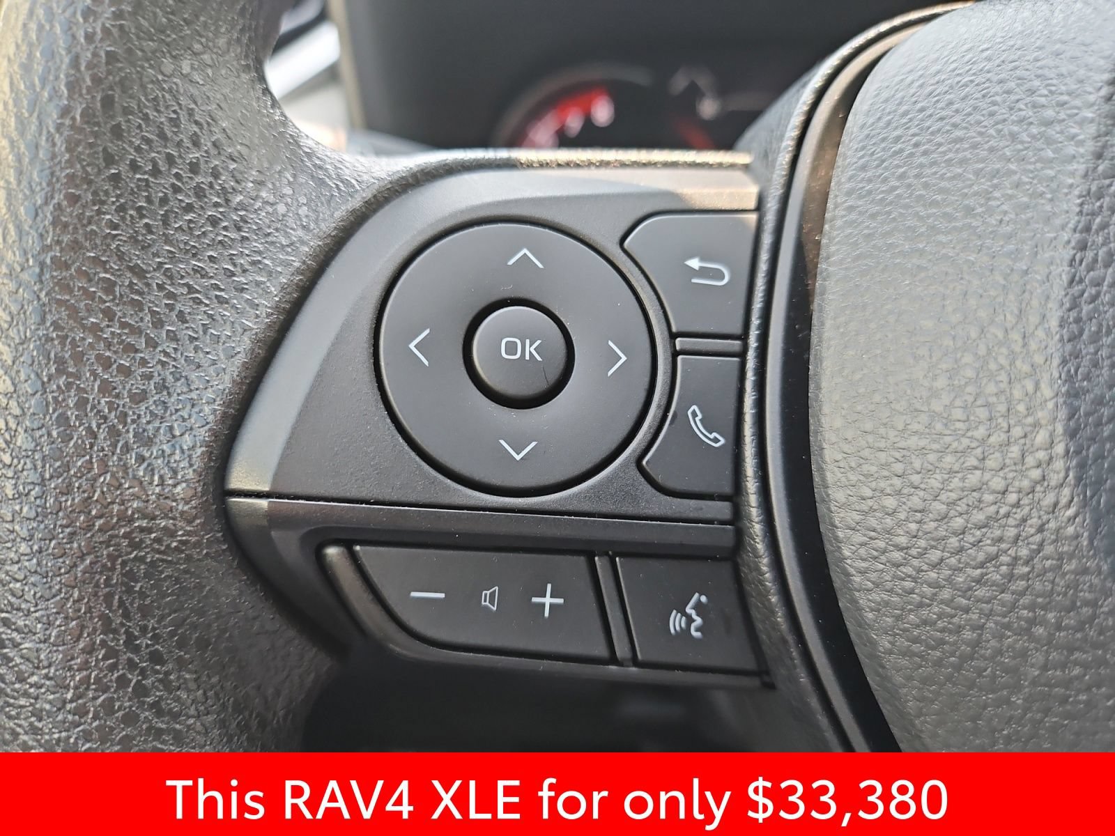 Used 2023 Toyota RAV4 XLE AWD/4WD image 30