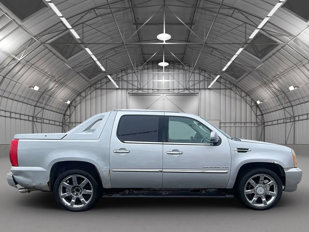 Used 2011 Cadillac Escalade EXT Premium image 6