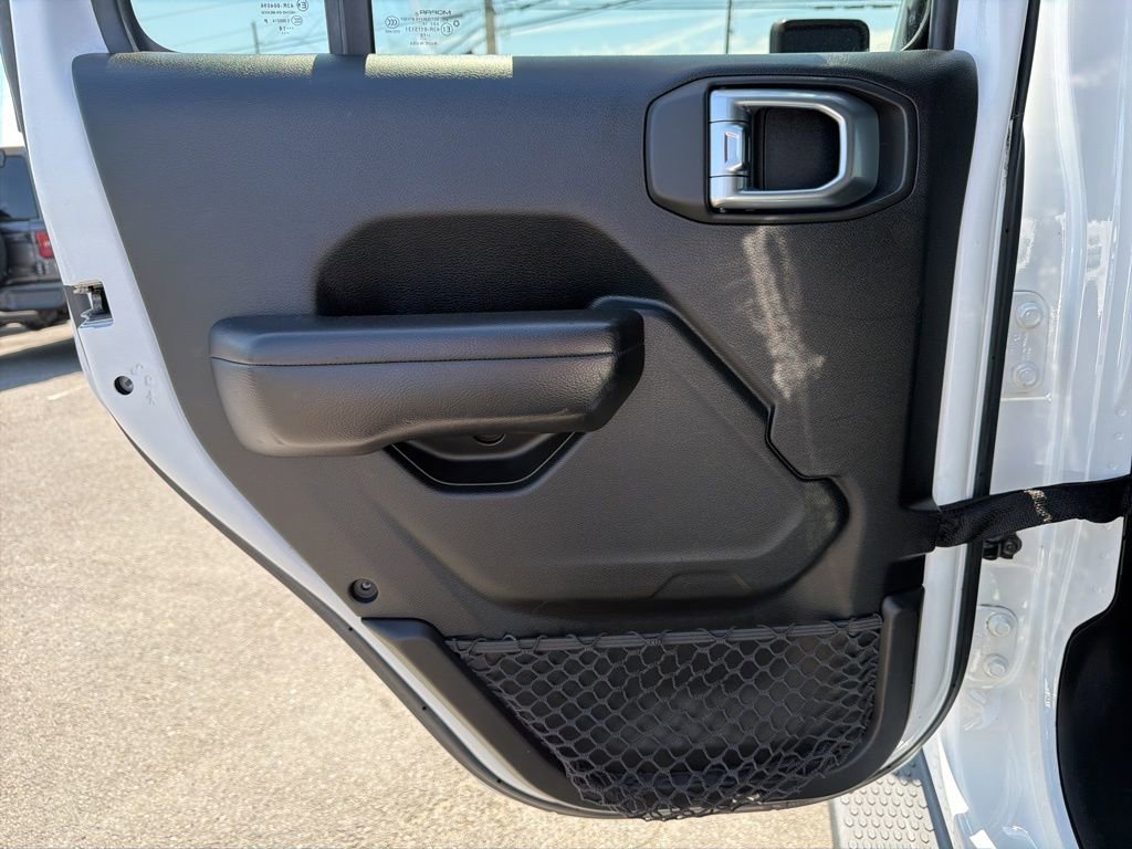 Used 2018 Jeep Wrangler Unlimited Sport S image 18