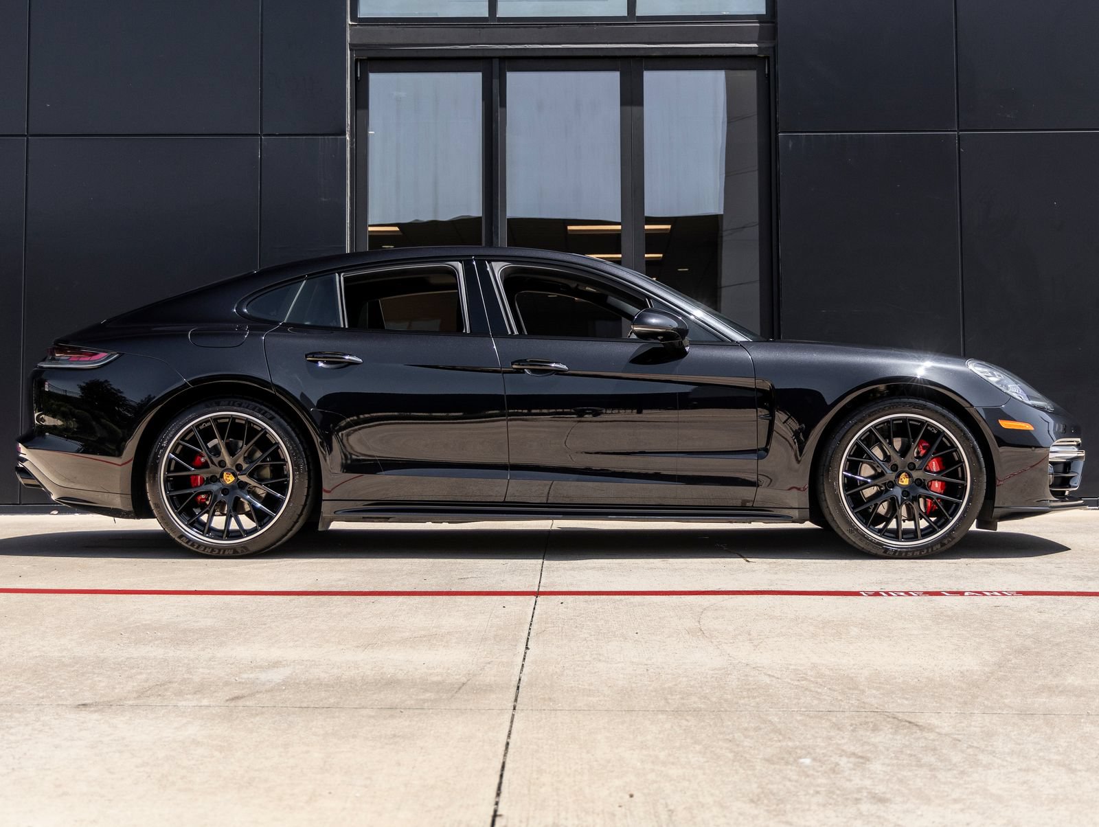 Certified 2023 Porsche Panamera 4S AWD/4WD image 12