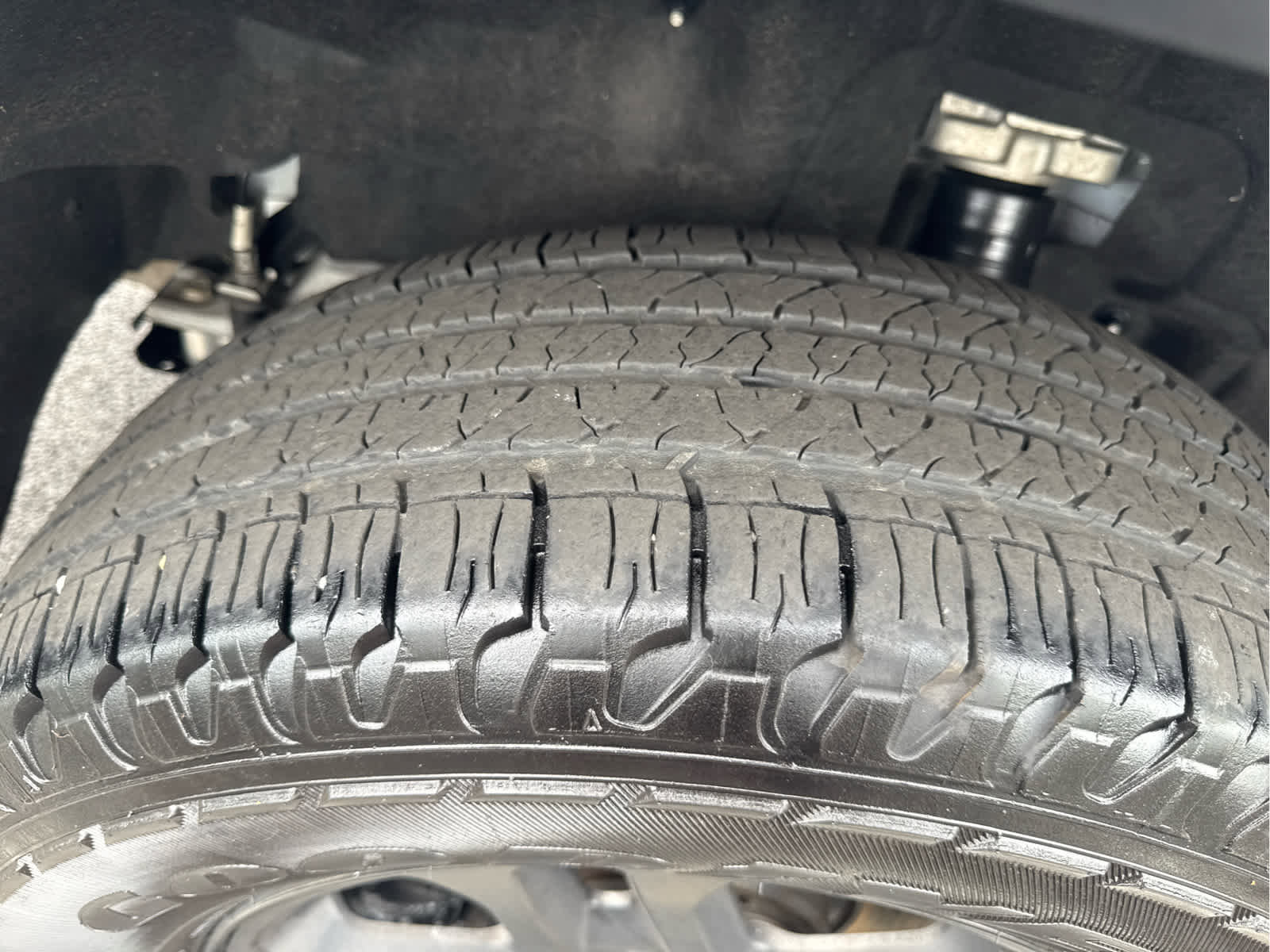 Certified 2023 Jeep Grand Cherokee Laredo image 12