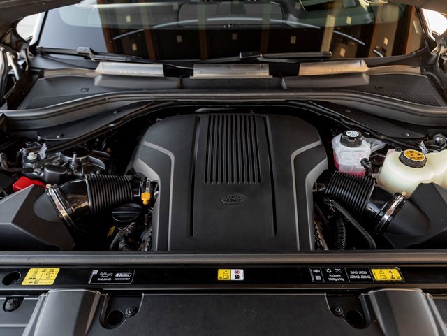 Used 2025 Land Rover Range Rover Long Wheelbase Autobiography image 33