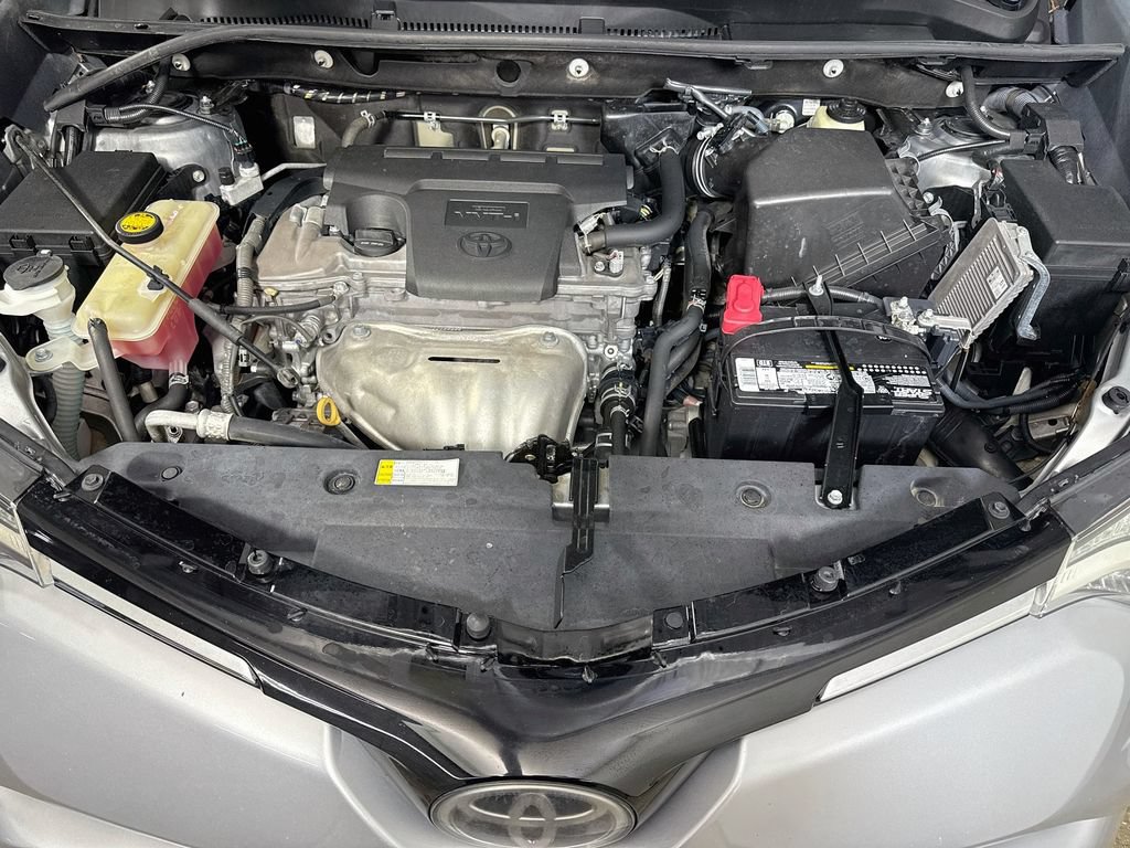 Used 2016 Toyota RAV4 XLE w/ Convenience Package FWD image 28