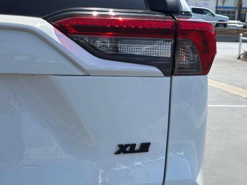 Certified 2020 Toyota RAV4 XLE w/ All Weather Liner Package FWD image 15