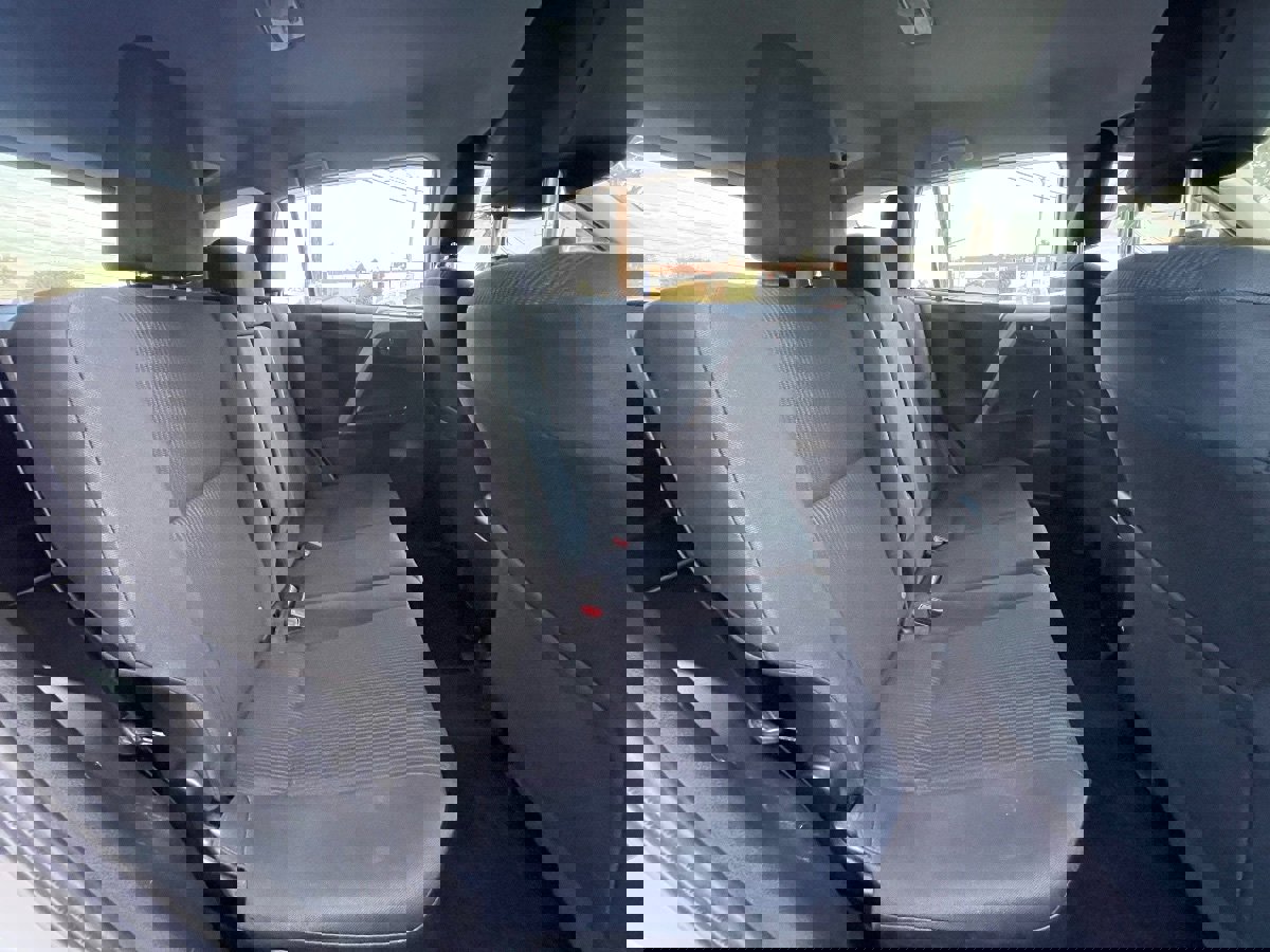 Used 2016 Toyota RAV4 LE image 14