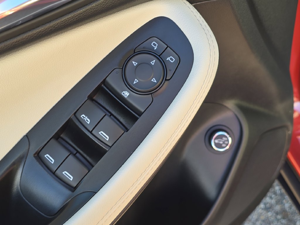 Used 2024 Buick Encore GX Preferred w/ Comfort Package FWD image 11