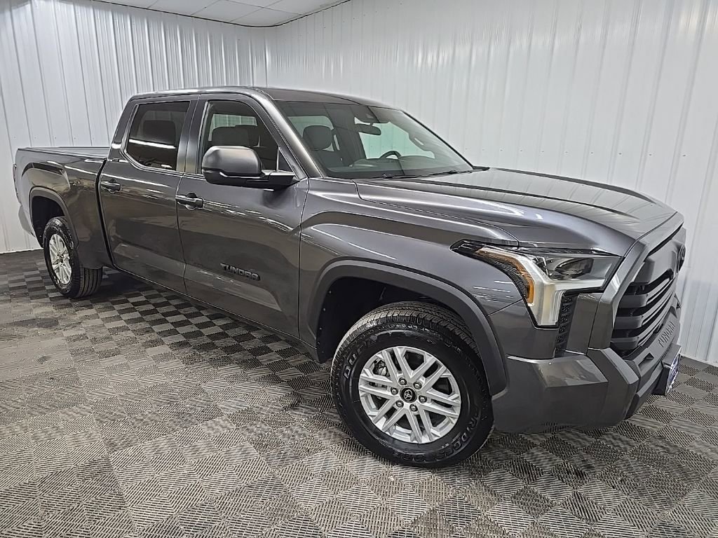 Used 2025 Toyota Tundra SR5 AWD/4WD image 7