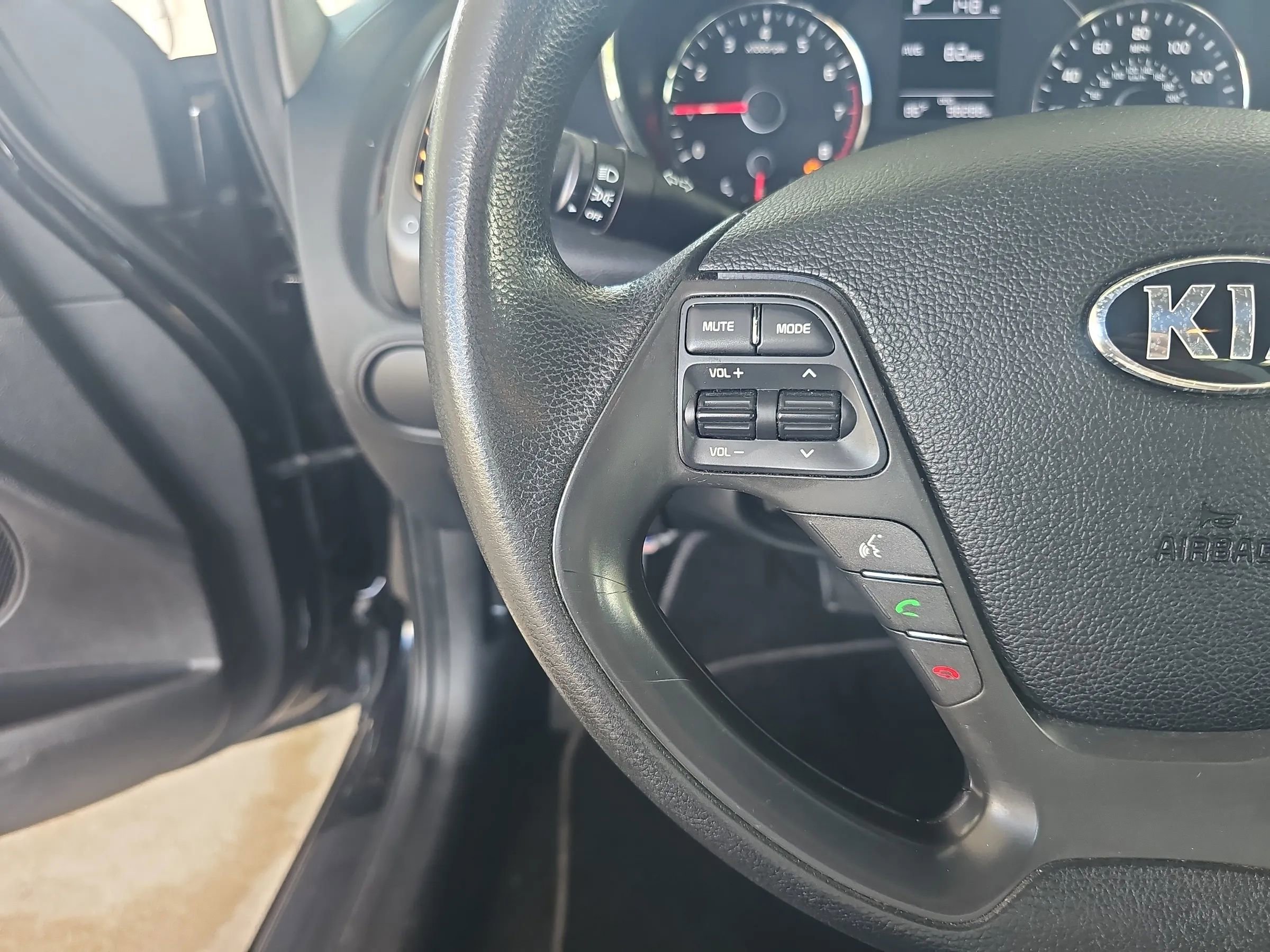 Used 2018 Kia Forte LX FWD image 28