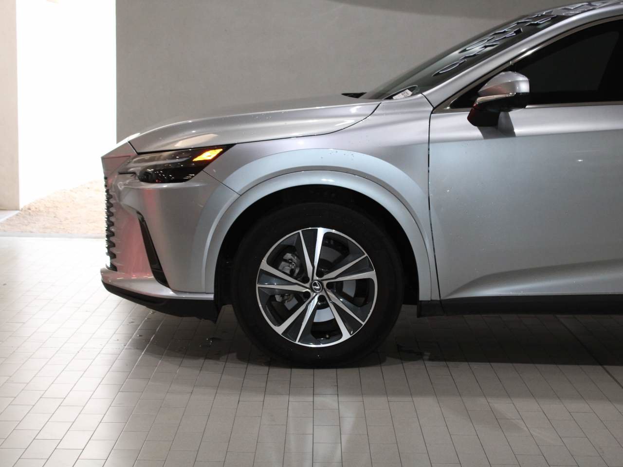 Used 2023 Lexus RX 350 Premium w/ Cold Area Package AWD/4WD image 4