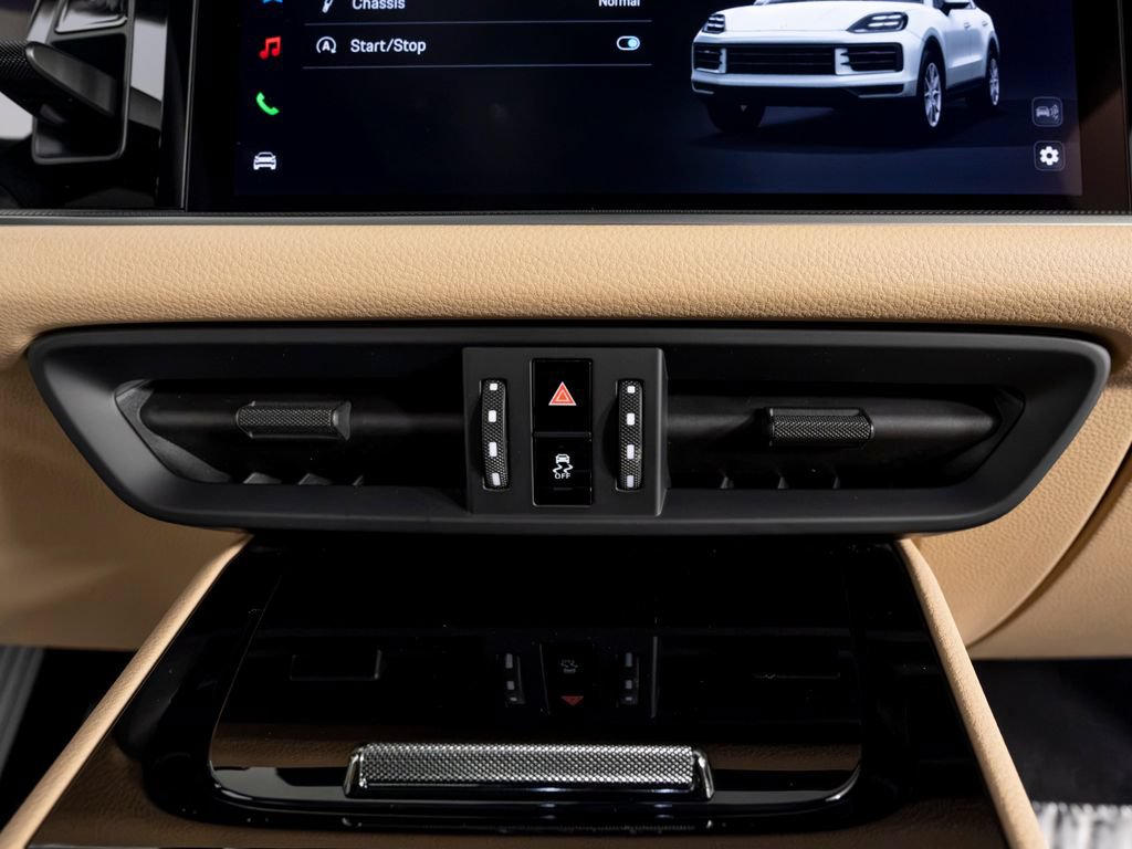 New 2026 Porsche Cayenne AWD/4WD image 35