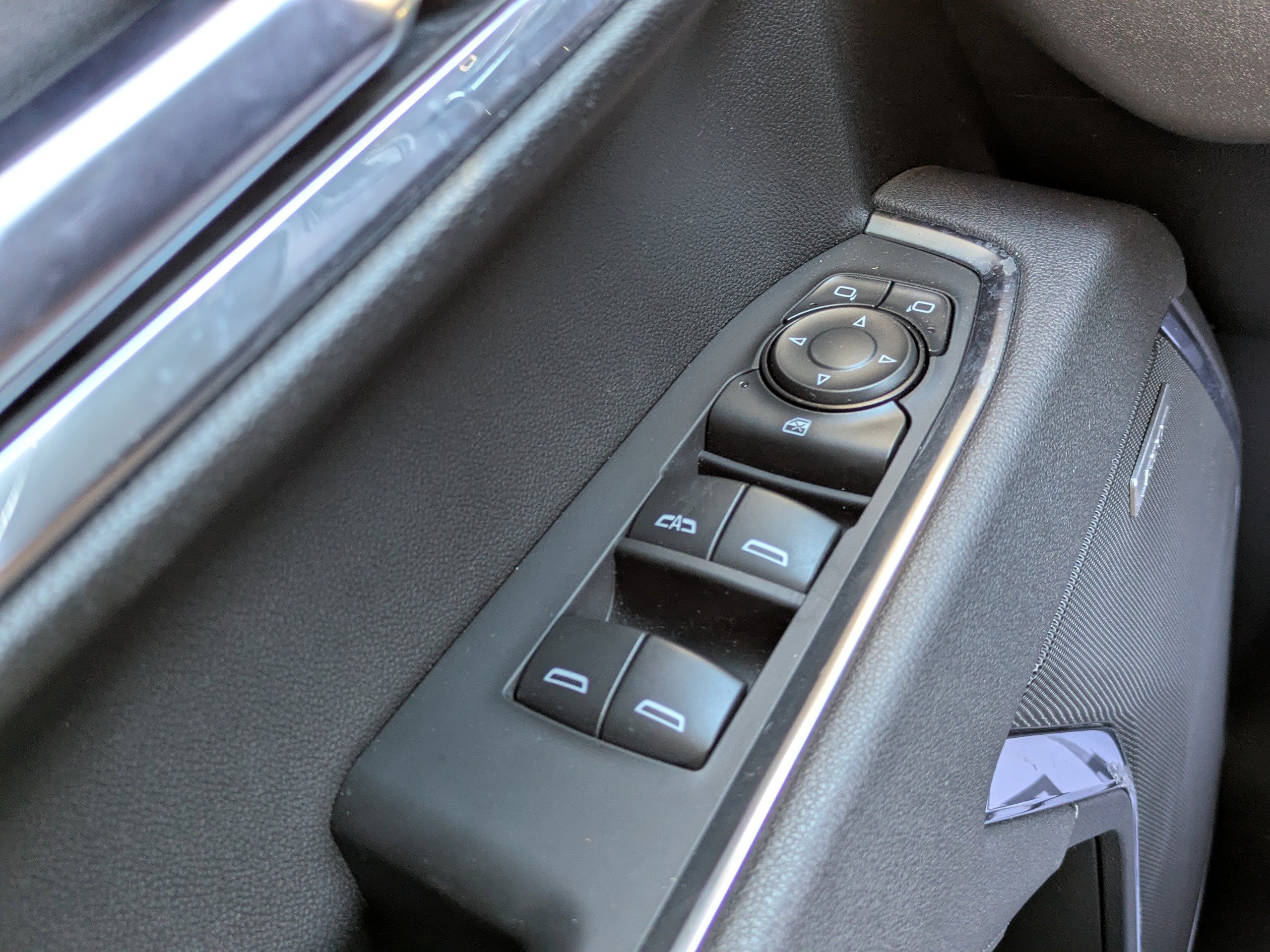 Used 2025 Chevrolet Silverado 1500 LT Trail Boss w/ Convenience Package II image 24