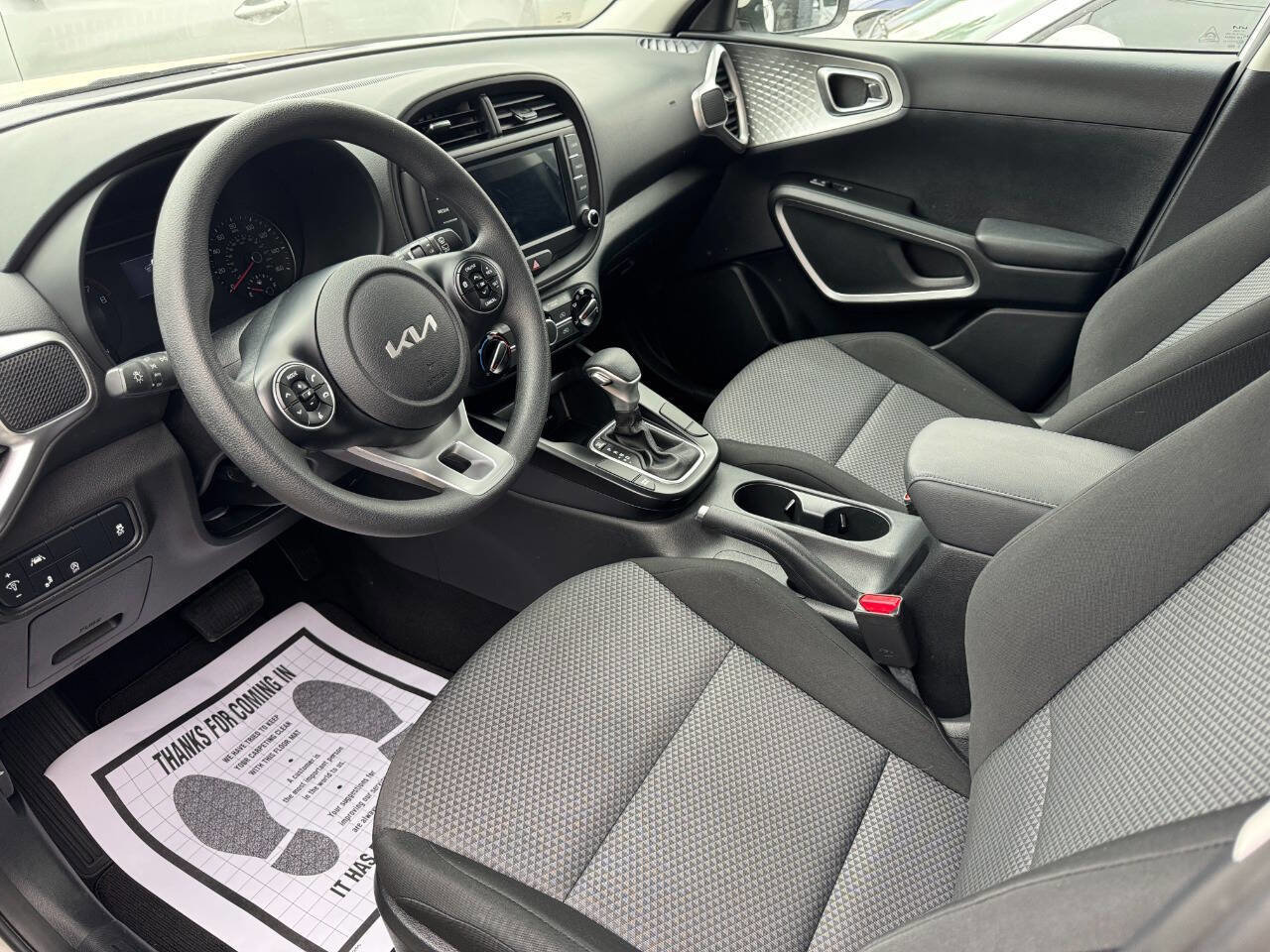 Used 2022 Kia Soul LX w/ Technology Package image 9