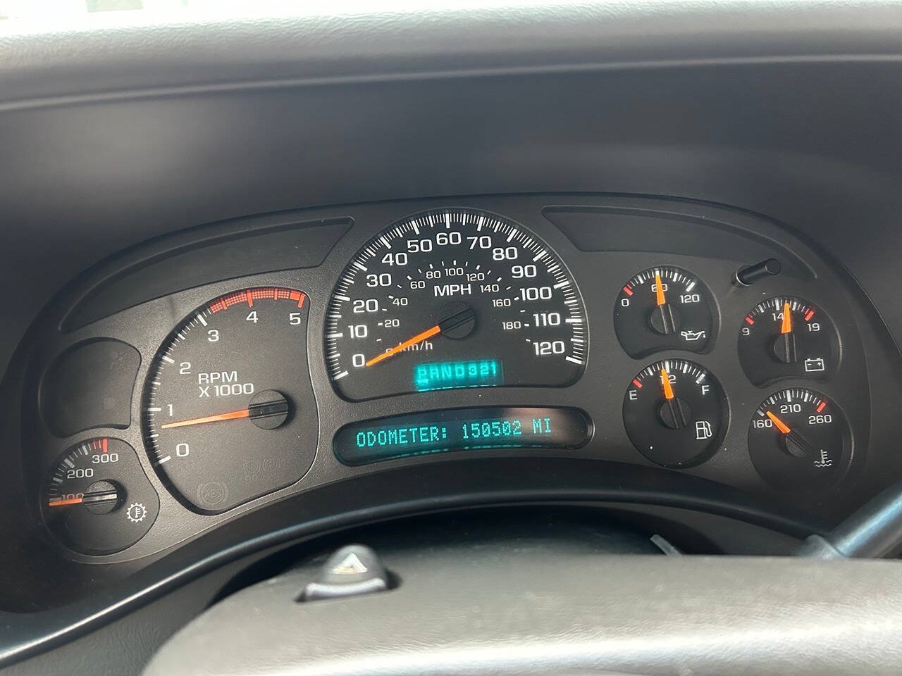 Used 2004 Chevrolet Silverado 3500 4x4 Crew Cab w/ Heavy-Duty Power Package image 24