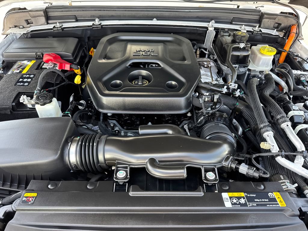Certified 2023 Jeep Wrangler Unlimited AWD/4WD image 8