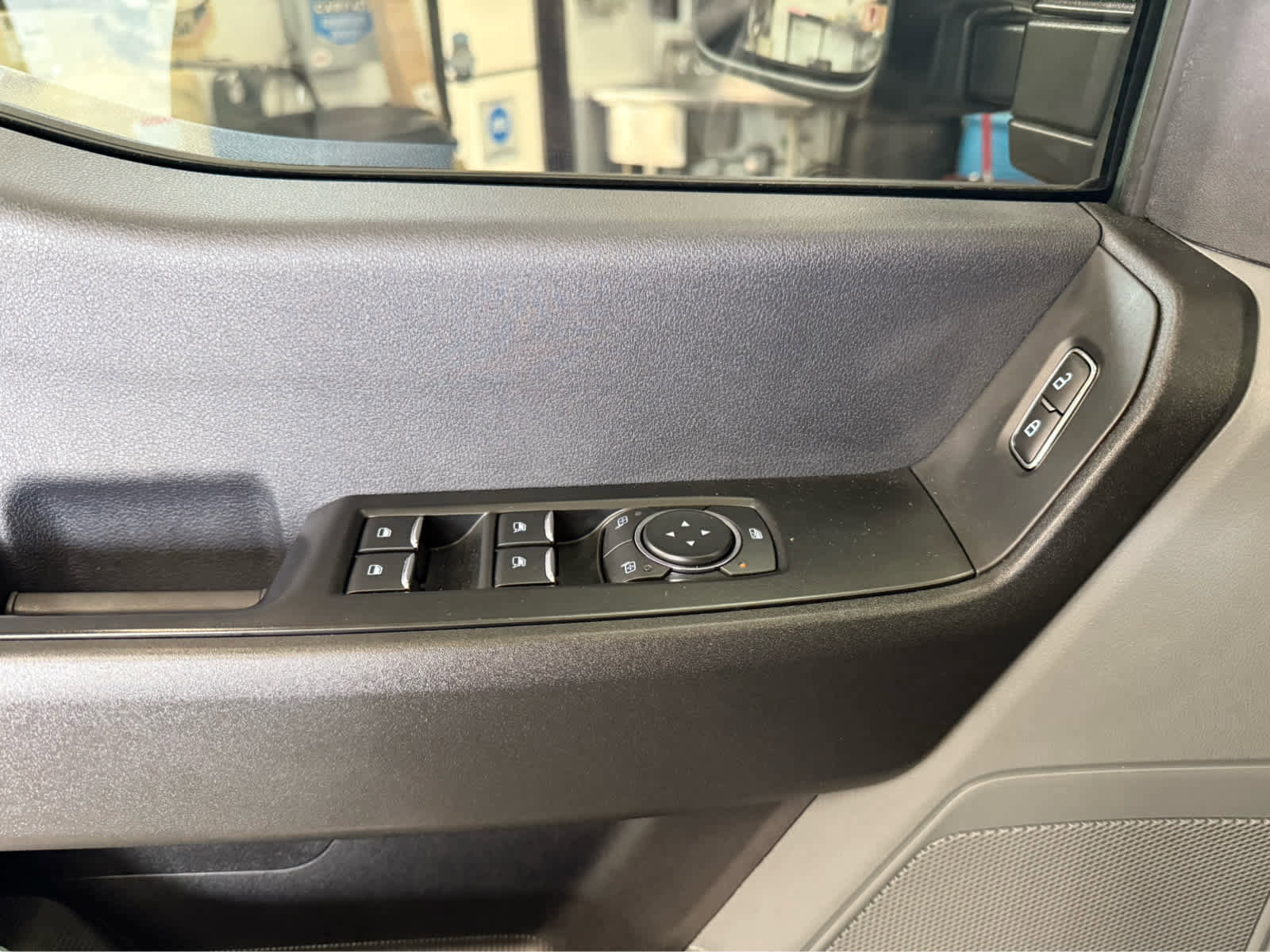 Used 2024 Ford F250 XL w/ XL Chrome Package image 10