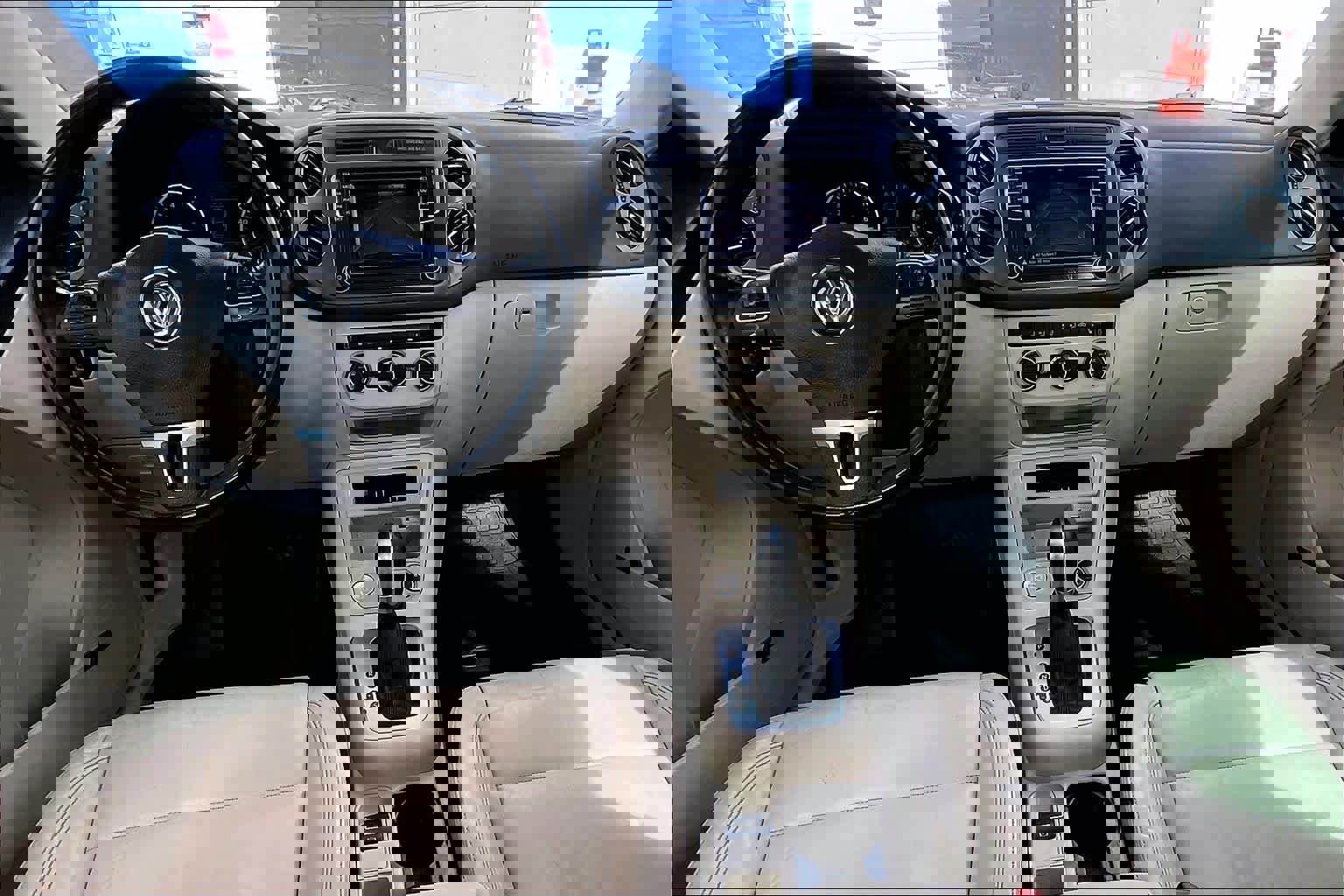 Used 2016 Volkswagen Tiguan SEL image 16