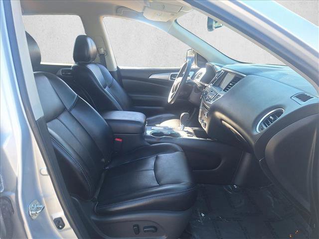 Used 2019 Nissan Pathfinder SL image 21