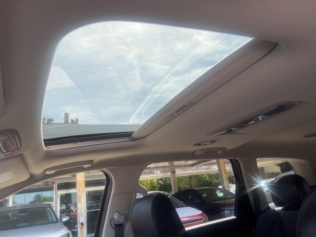Certified 2024 Kia Telluride S w/ S Sunroof Package AWD/4WD image 8