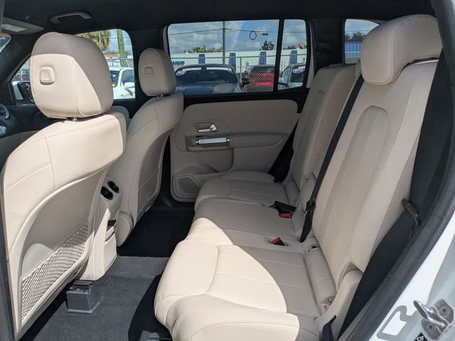 Used 2025 Mercedes-Benz GLB 250 4MATIC w/ Winter Package image 11