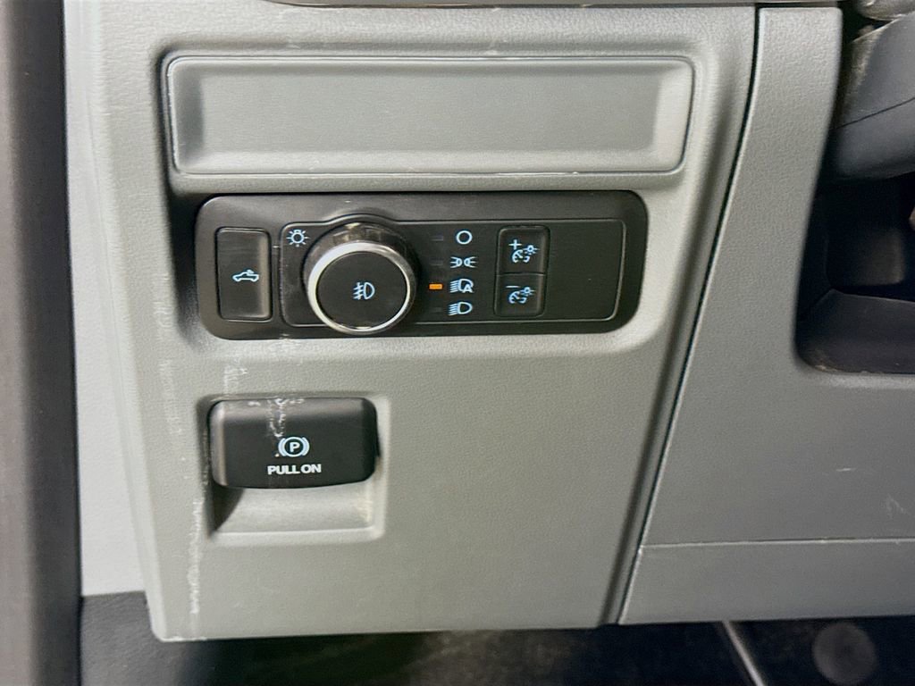 Used 2022 Ford F150 XLT w/ Trailer Tow Package image 10