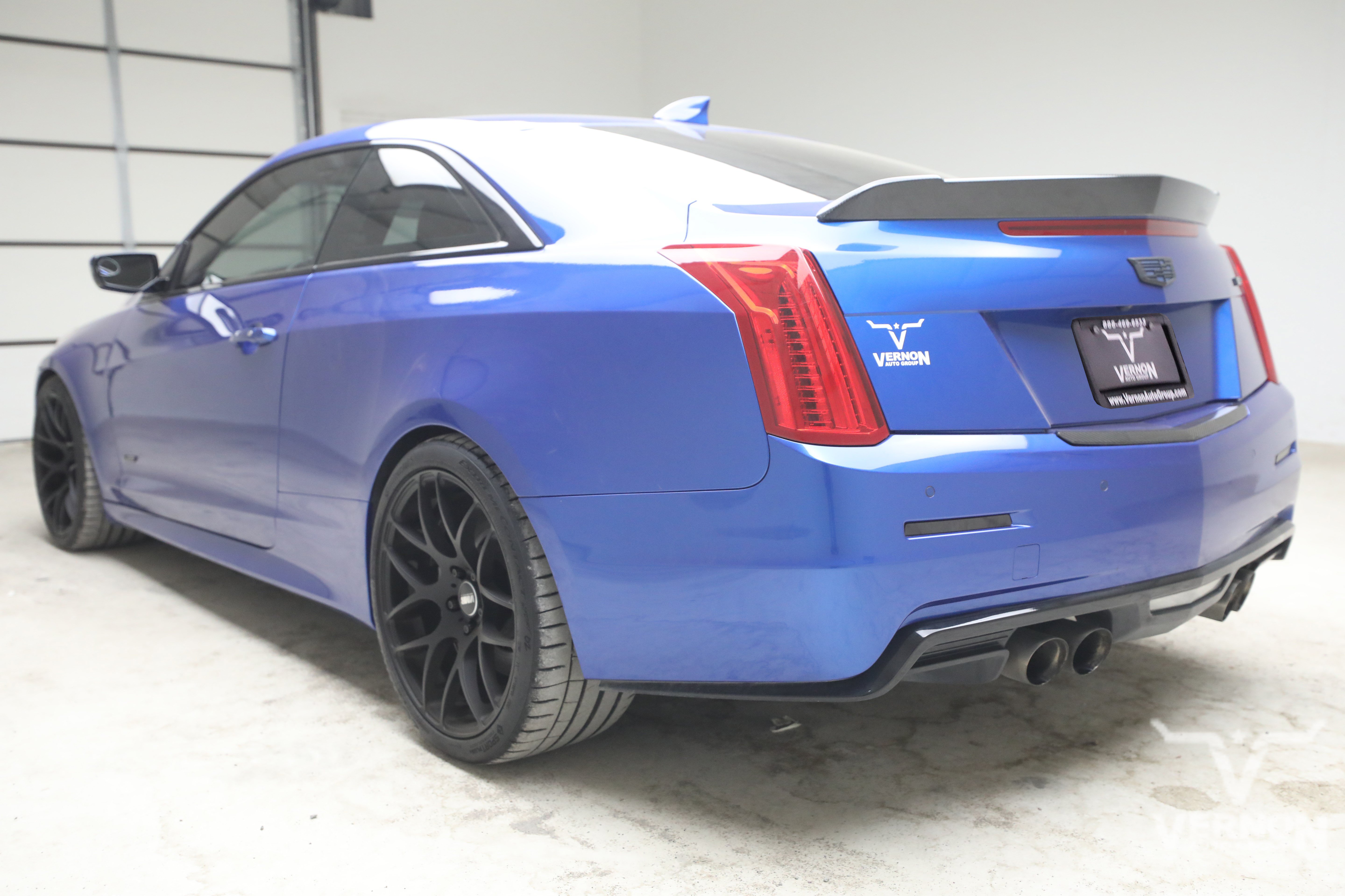Used 2017 Cadillac ATS V w/ Luxury Package RWD image 3