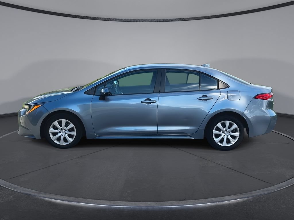 Used 2023 Toyota Corolla LE FWD image 5