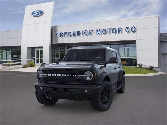 New 2025 Ford Bronco Outer Banks image 2