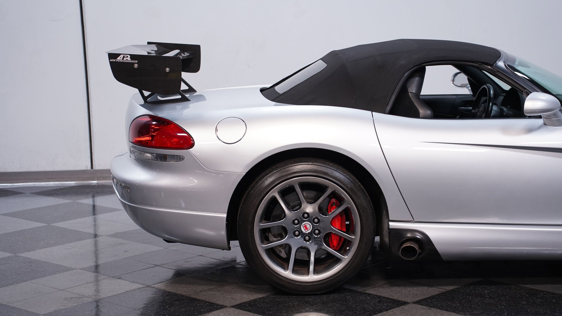 Used 2005 Dodge Viper SRT-10 image 26