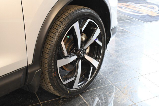 Used 2022 Nissan Rogue Sport SL AWD/4WD image 39