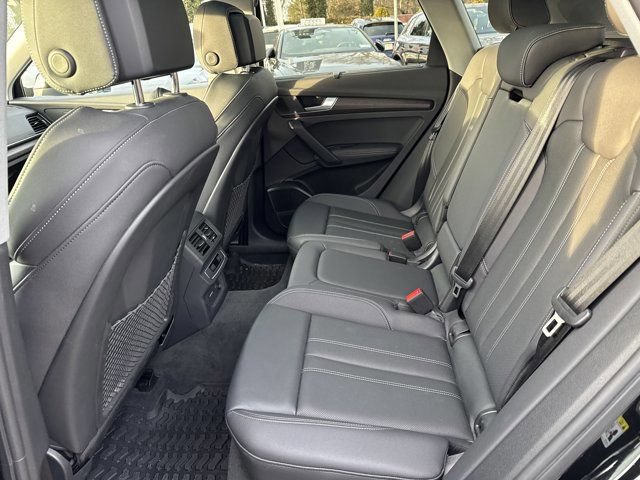 Used 2025 Audi Q5 2.0T Premium Plus w/ Premium Plus Package AWD/4WD image 35