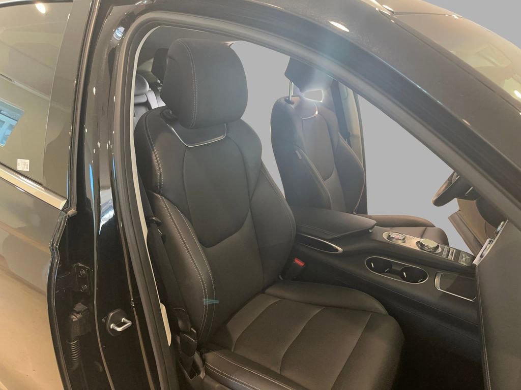 Used 2025 Genesis GV70 2.5T image 23