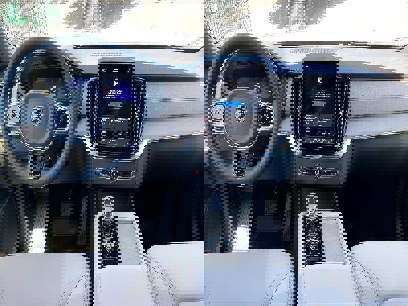 New 2026 Volvo XC90 B6 Plus w/ Protection Package Premier image 9