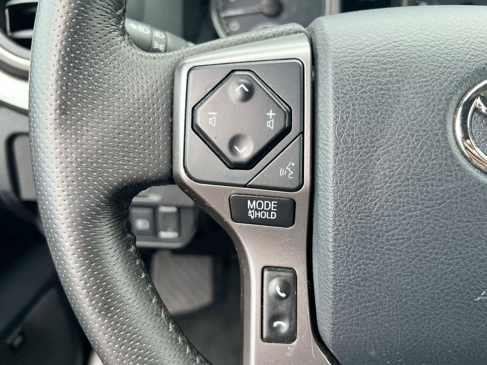 Used 2019 Toyota Tacoma Limited AWD/4WD image 23