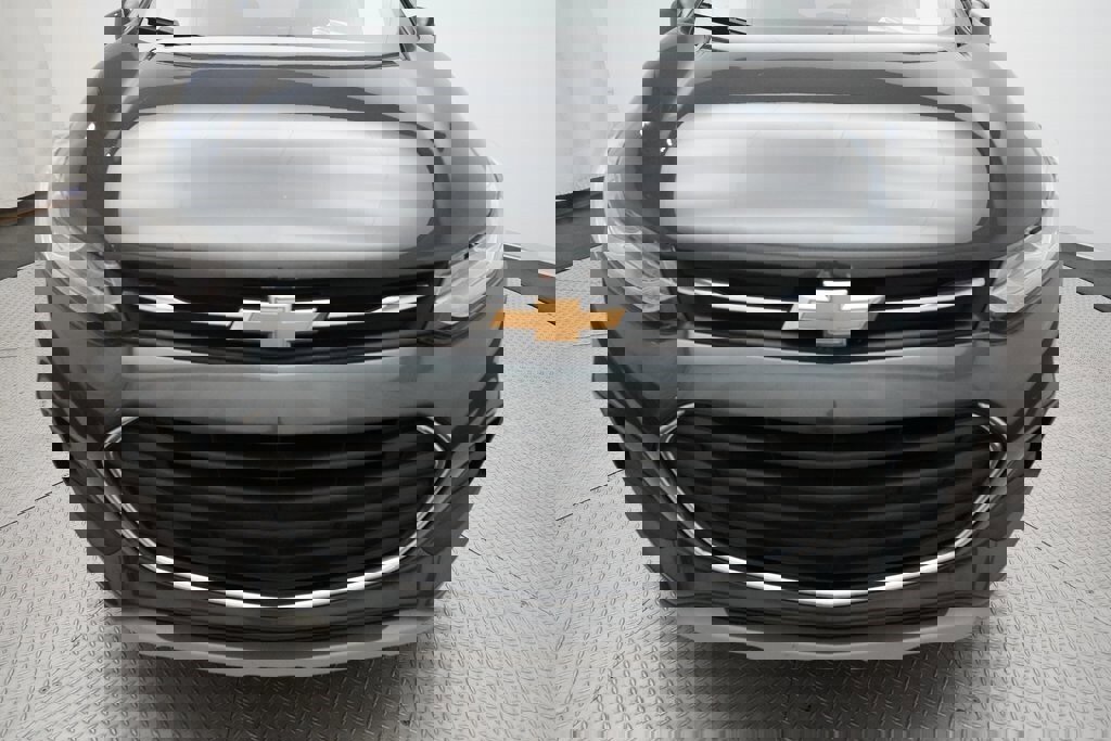 Used 2017 Chevrolet Trax LT w/ Driver Confidence Package image 21