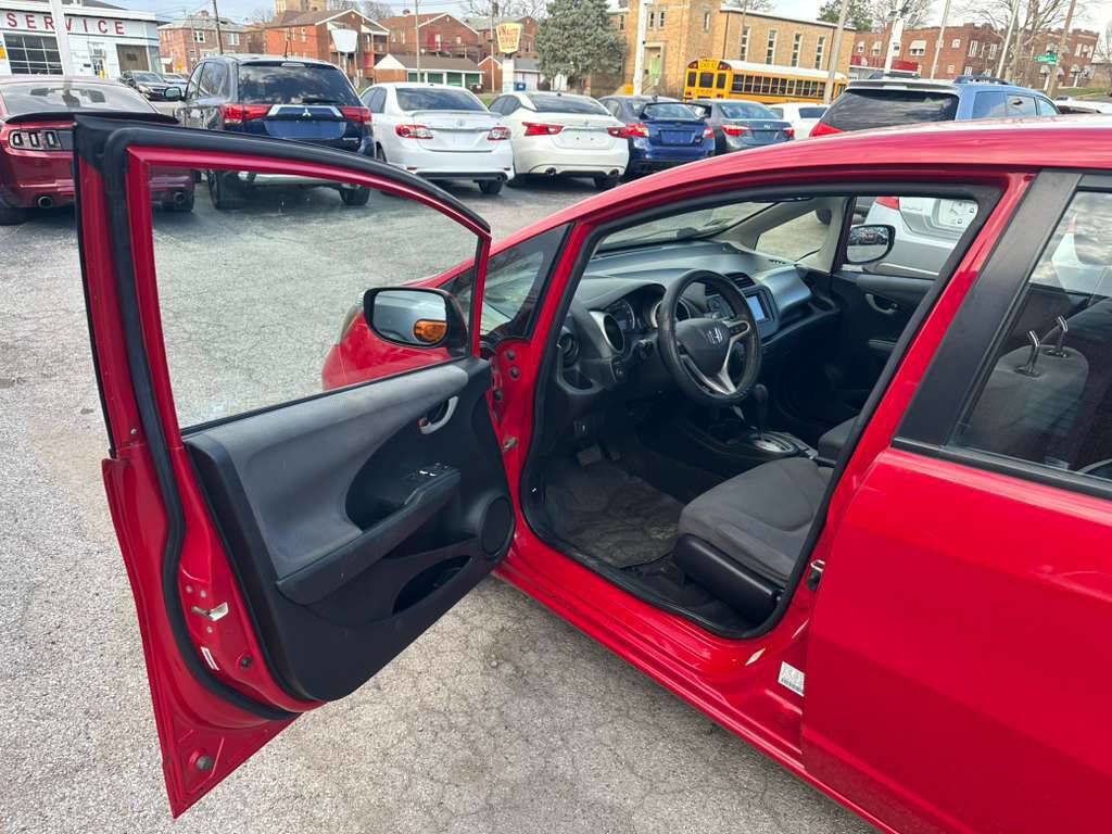 Used 2013 Honda Fit image 9