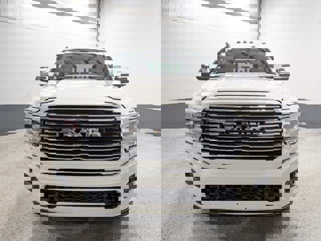 Used 2019 RAM 3500 Laramie image 8