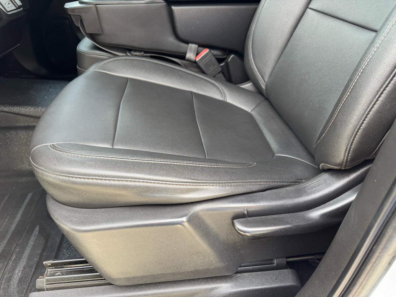 Used 2021 GMC Sierra 3500 2WD Crew Cab w/ Convenience Package image 24