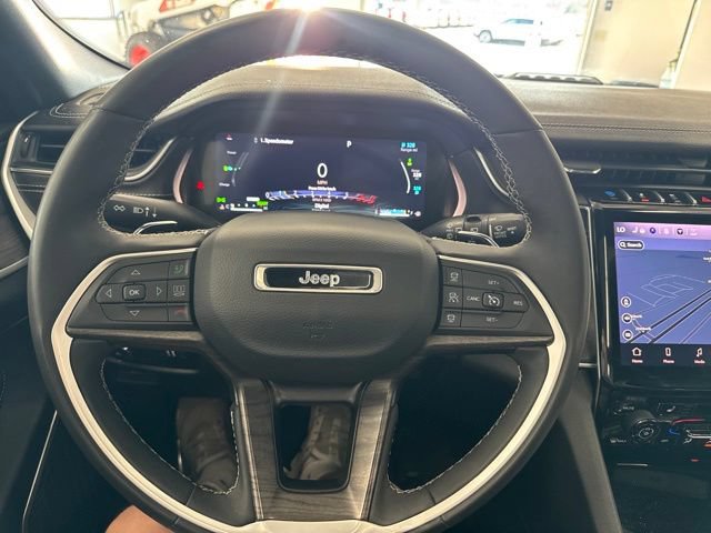 Used 2024 Jeep Grand Cherokee Limited 4xe AWD/4WD image 35
