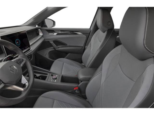 New 2026 Volkswagen Tiguan SE R-Line image 9