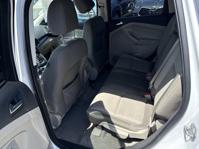 Used 2016 Ford Escape SE FWD image 16