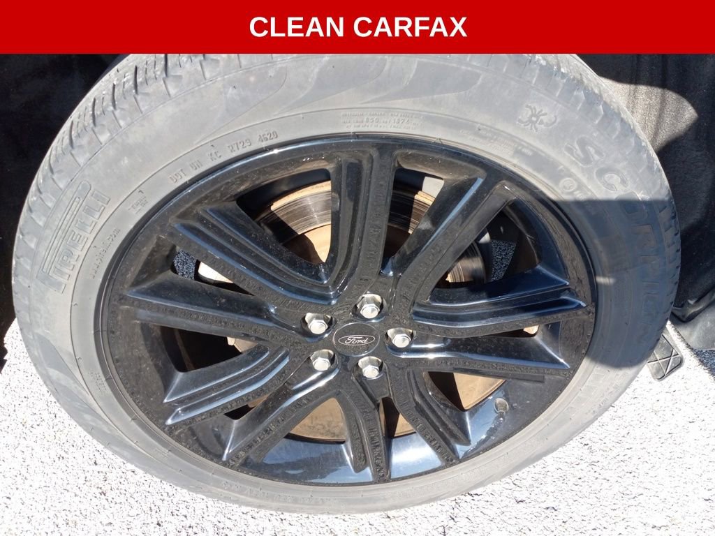 Used 2021 Ford Edge ST-Line w/ Cold Weather Package image 4