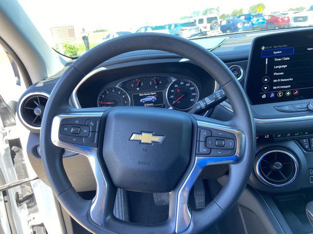 Used 2024 Chevrolet Blazer LT w/ Convenience Package FWD image 34