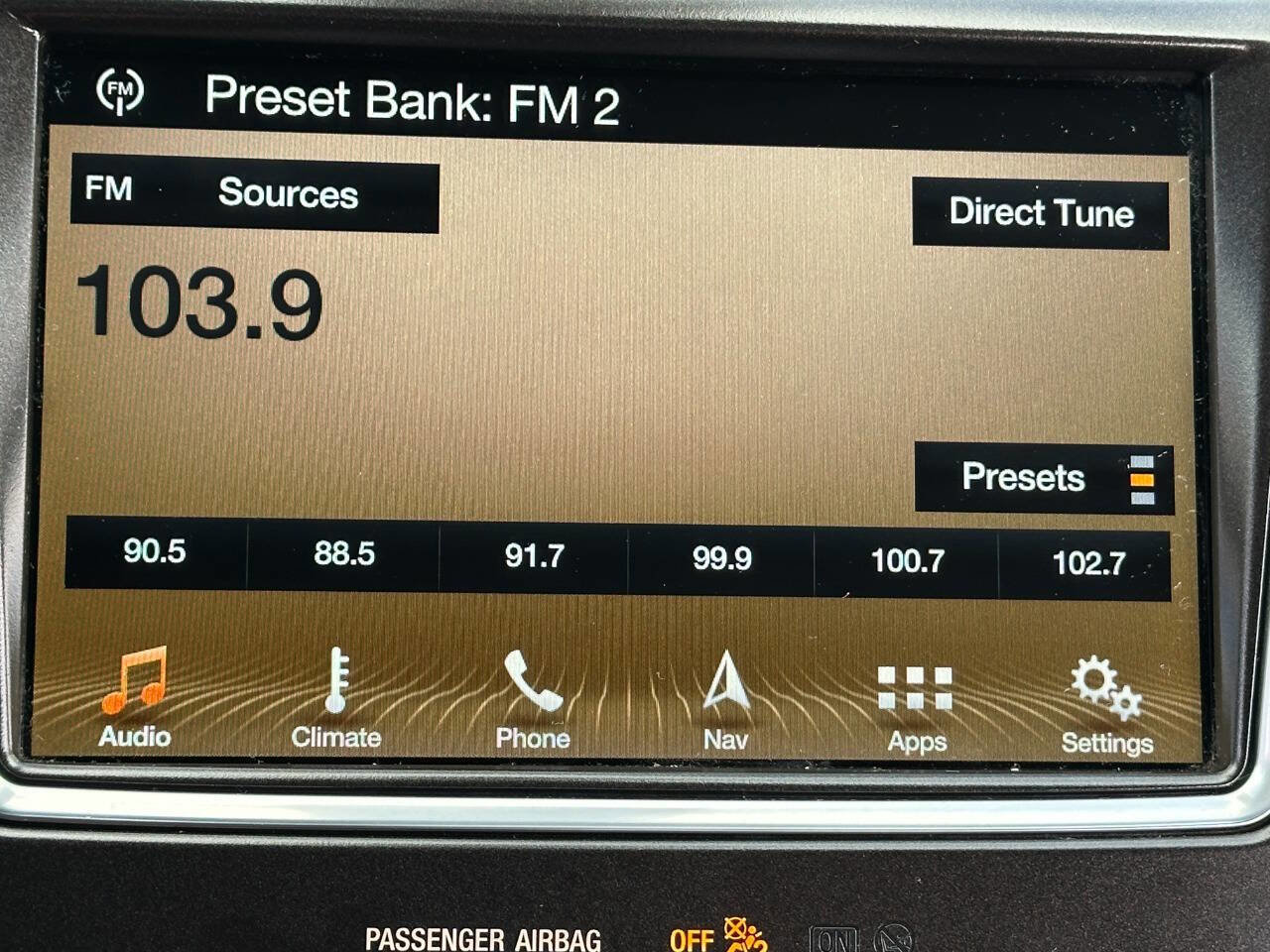 Used 2018 Lincoln MKX Reserve w/ Lincoln MKX Climate Package image 38